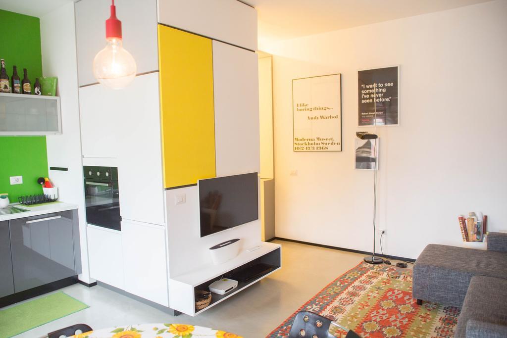 Lorenteggio Business Apartment Milan Luaran gambar